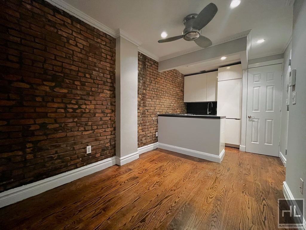East 5 Street - Photo 1