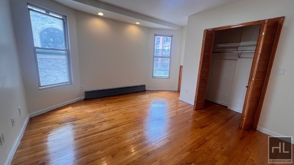 350 East 5 Street - Photo 3