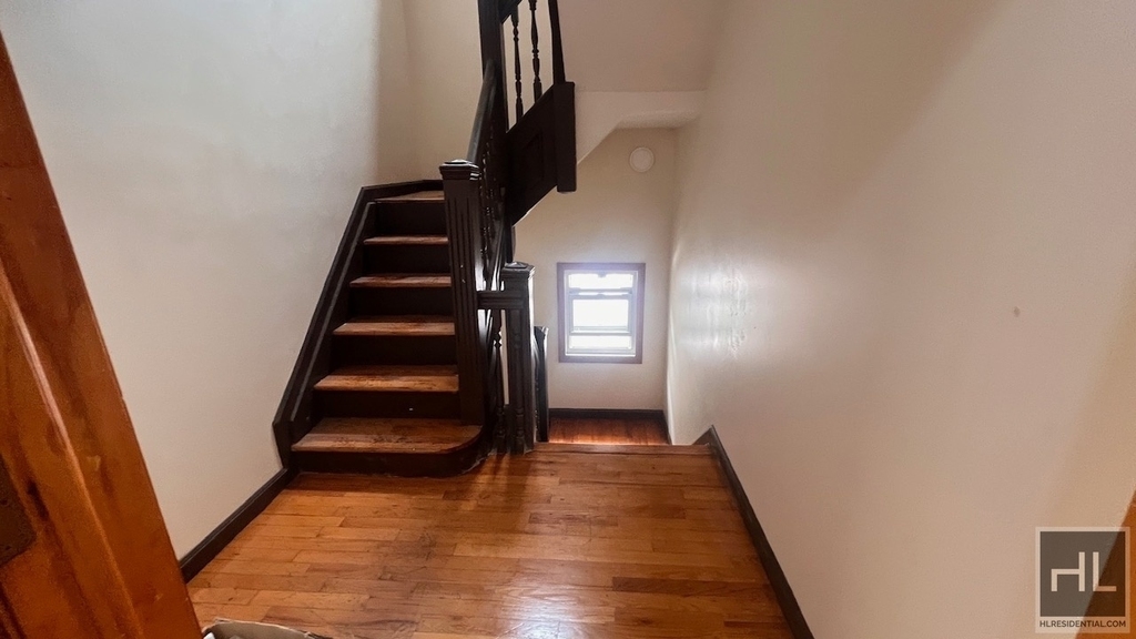 350 East 5 Street - Photo 15