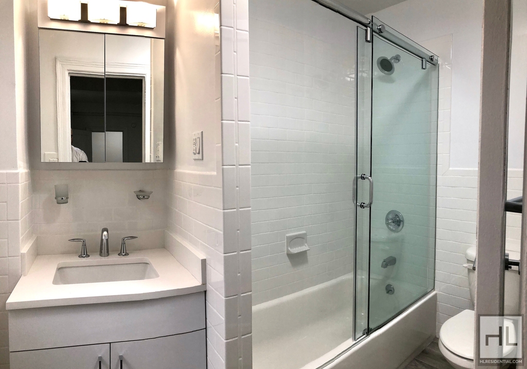 West 55 Street - Photo 6