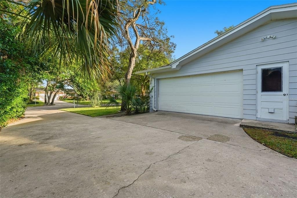 764 Forest Glen Road - Photo 28
