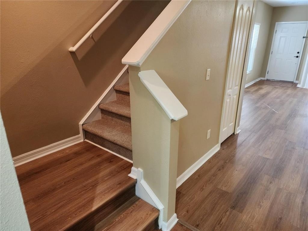 15924 Fishhawk Creek Lane - Photo 9