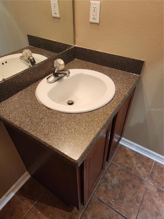 15924 Fishhawk Creek Lane - Photo 8
