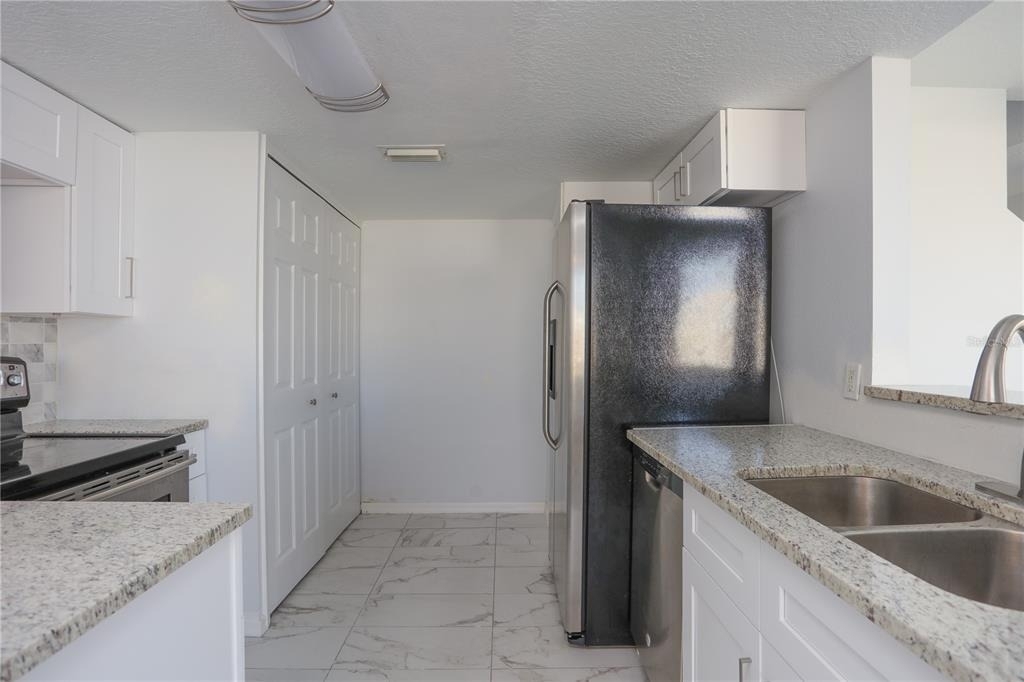 202 Washington Palm Loop - Photo 8
