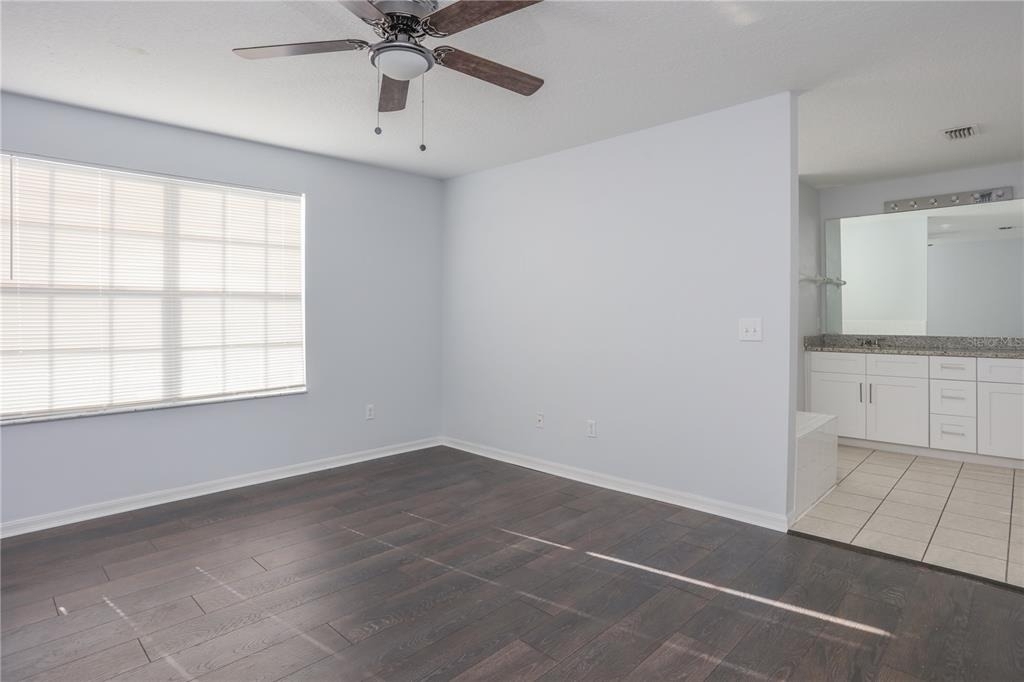 202 Washington Palm Loop - Photo 11