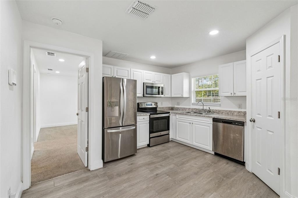 5101 Lanette Street - Photo 6