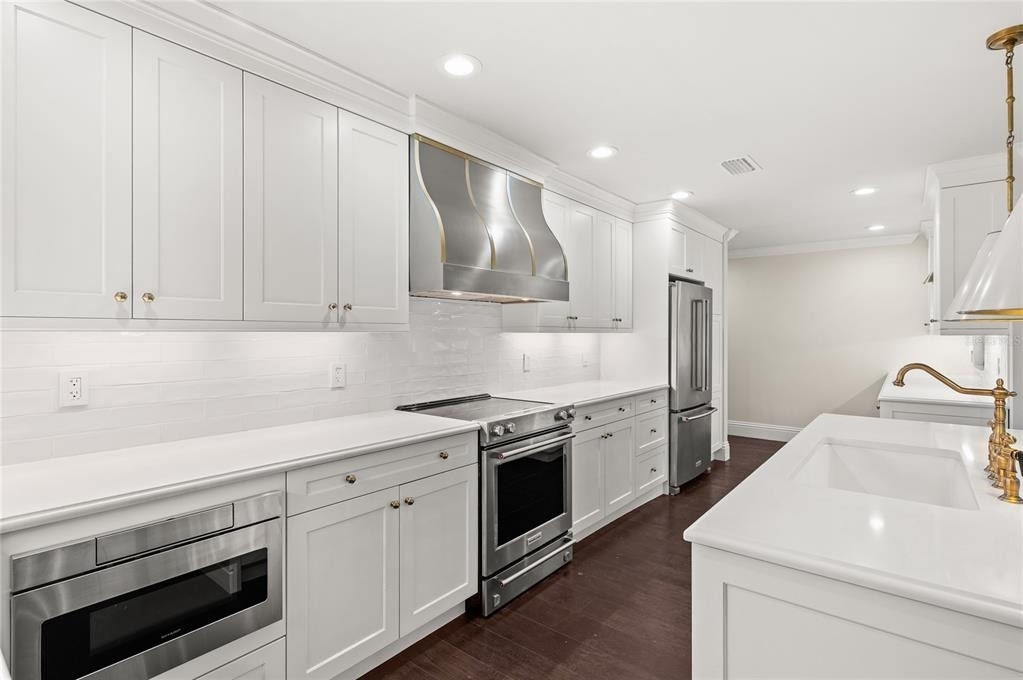 648 Fitzwalter Drive - Photo 6