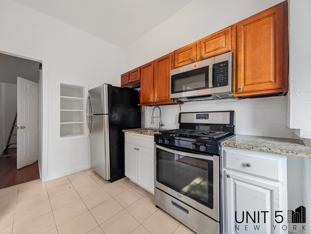 232 Covert Street - Photo 15