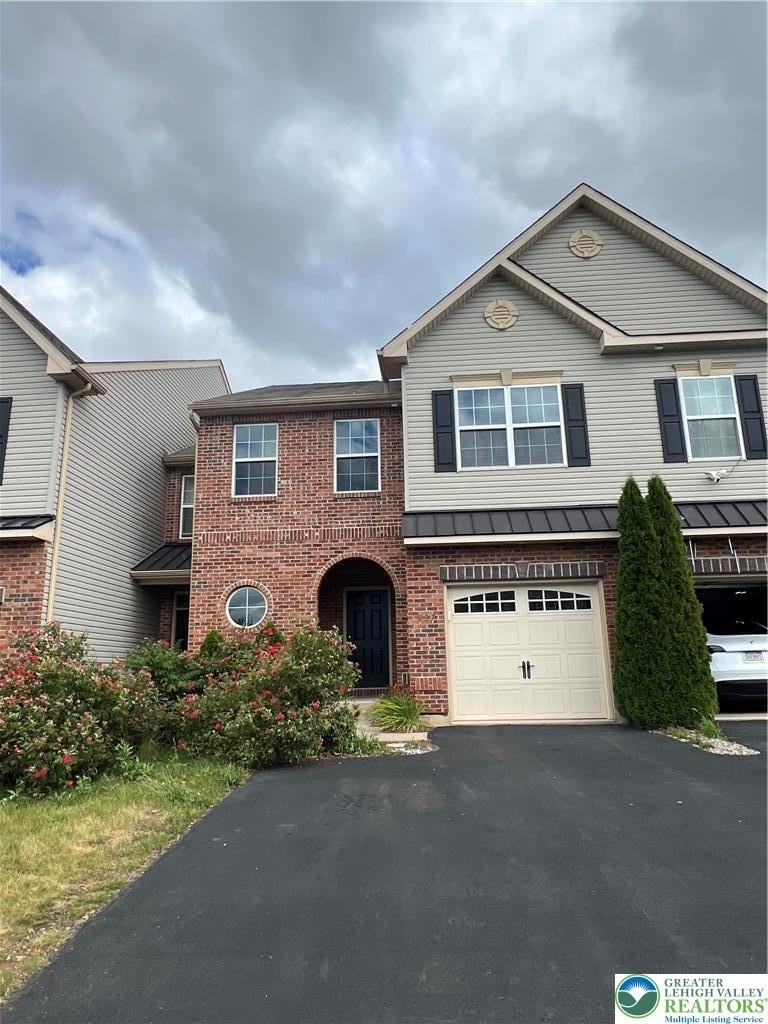 237 Snapdragon Way - Photo 0
