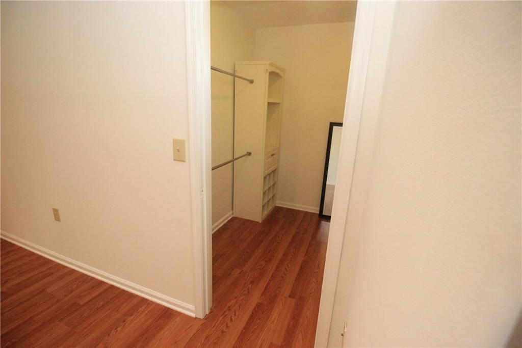 106 Founders Court - Photo 24