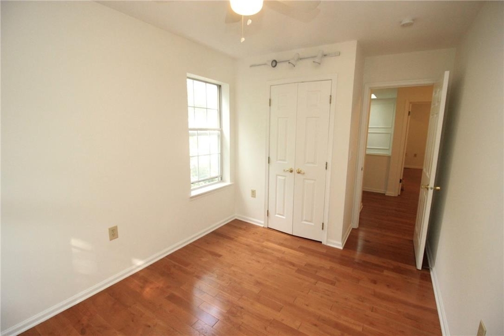 106 Founders Court - Photo 18