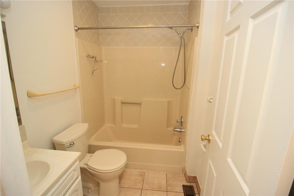 106 Founders Court - Photo 20