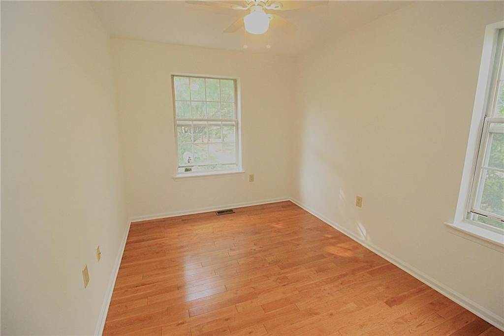 106 Founders Court - Photo 17