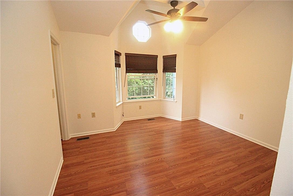 106 Founders Court - Photo 14