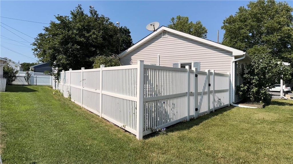 49 Seyfried Avenue - Photo 22