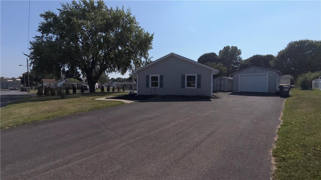 49 Seyfried Avenue - Photo 26
