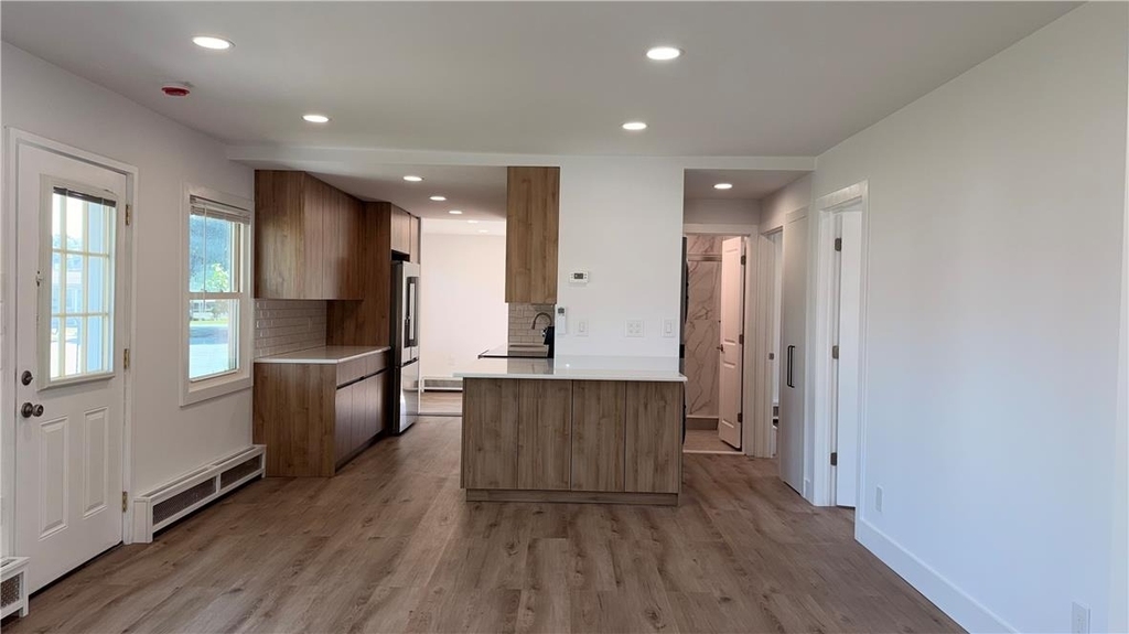 49 Seyfried Avenue - Photo 2