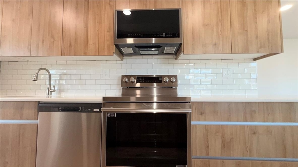49 Seyfried Avenue - Photo 35