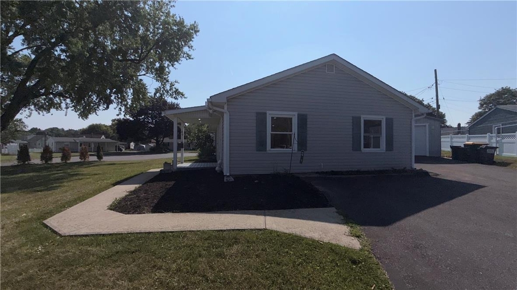 49 Seyfried Avenue - Photo 30