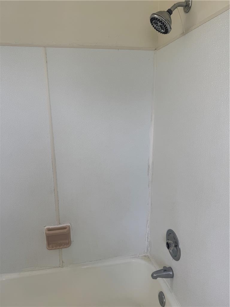 215 W Broad Street - Photo 11