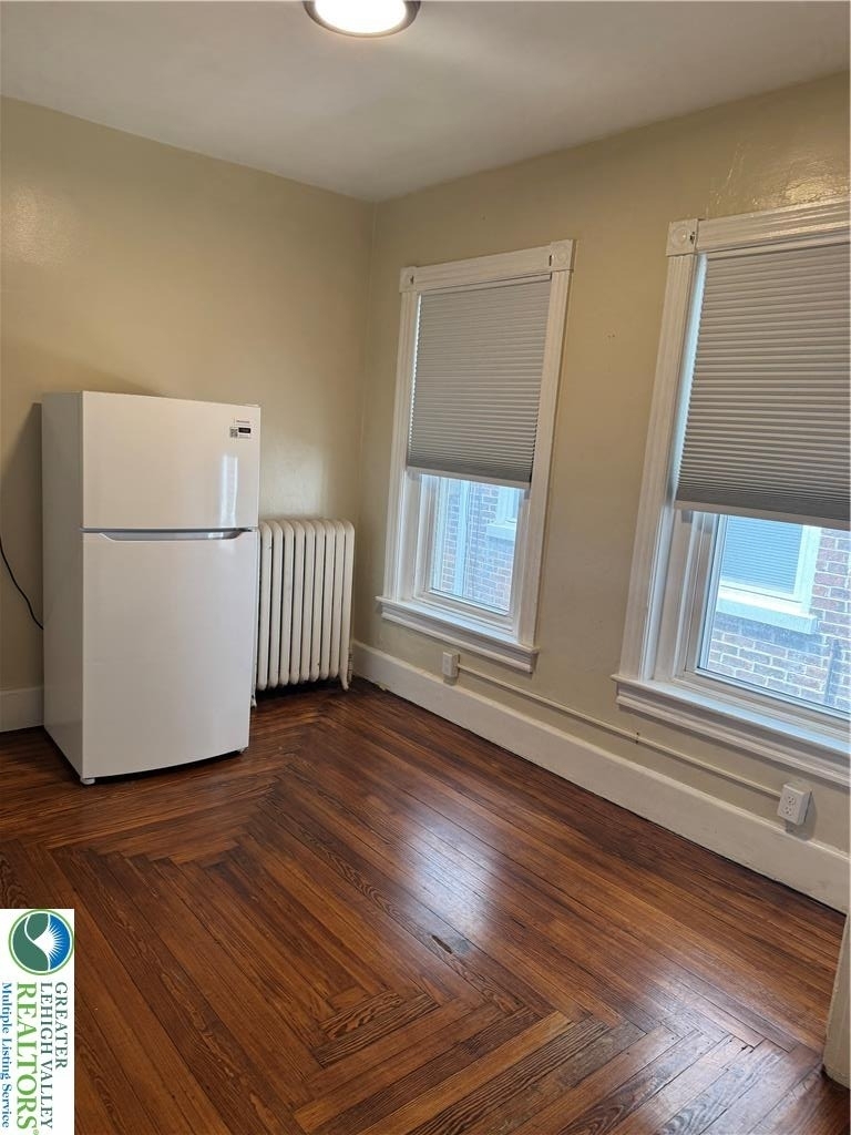 716 W Washington Street - Photo 5