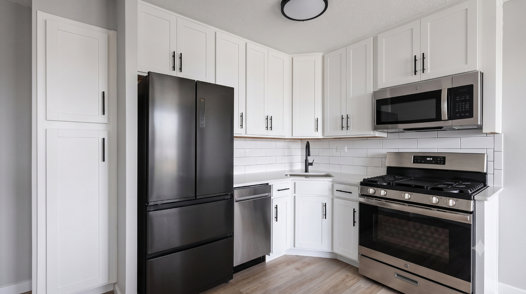 3333 Broadway - Photo 3