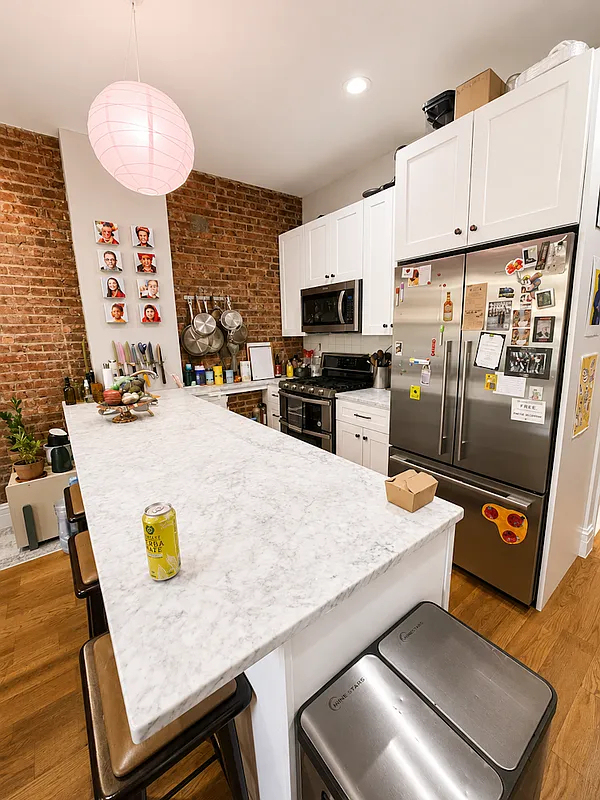 352 Myrtle Avenue - Photo 2
