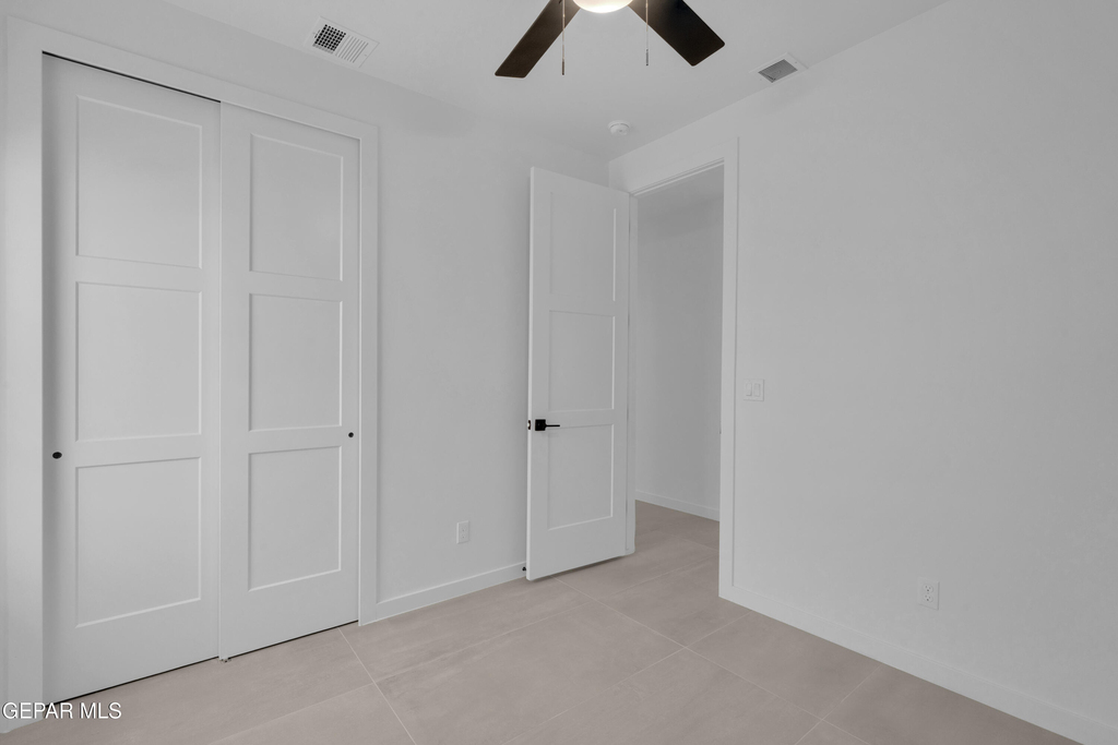 12825 Middlesbrough Avenue - Photo 23