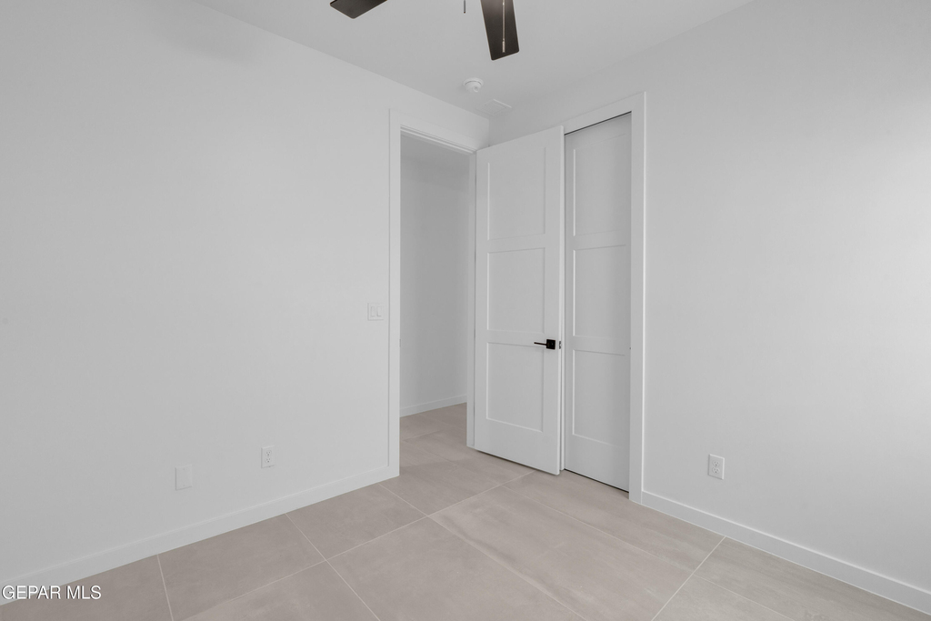 12825 Middlesbrough Avenue - Photo 25