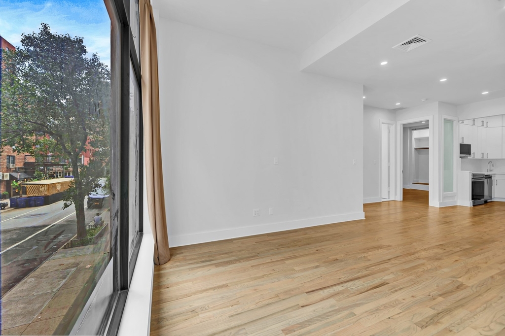 124 East 27th Street - Photo 6