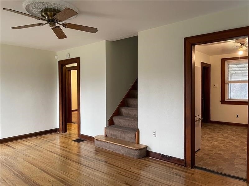 700 3rd St - Photo 5