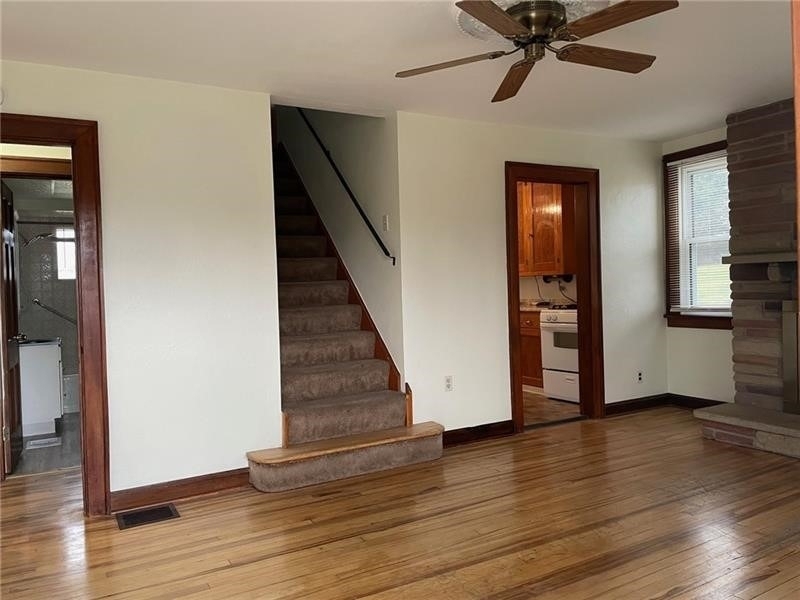 700 3rd St - Photo 1