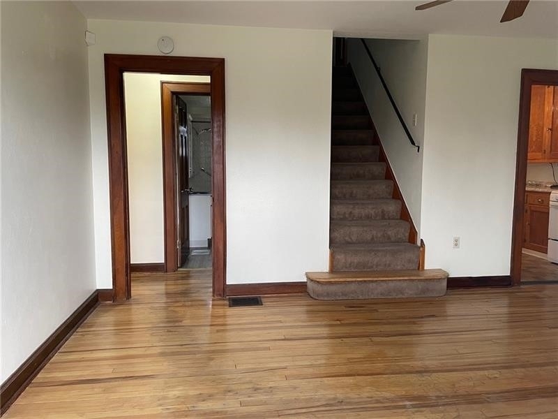 700 3rd St - Photo 2