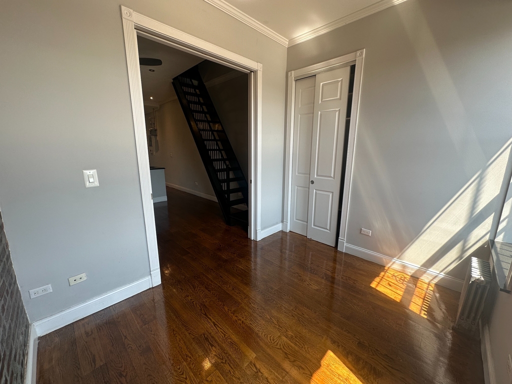 60 Avenue B - Photo 0