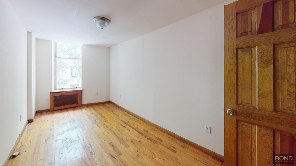 255 West 93rd Street - Photo 3