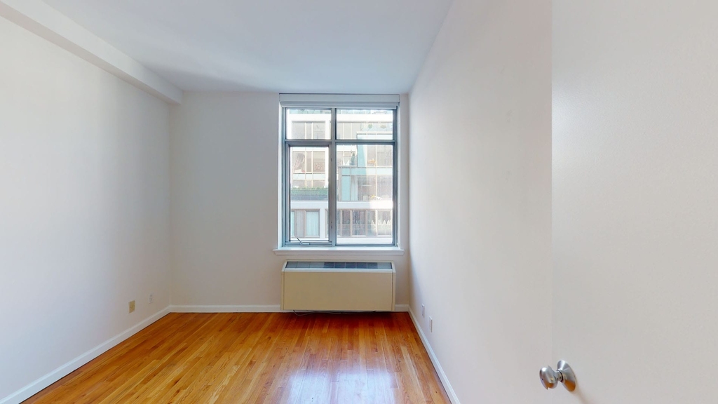 120 W. 21st - Photo 3
