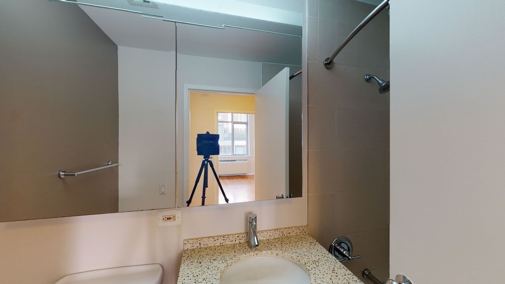 120 W. 21st - Photo 4