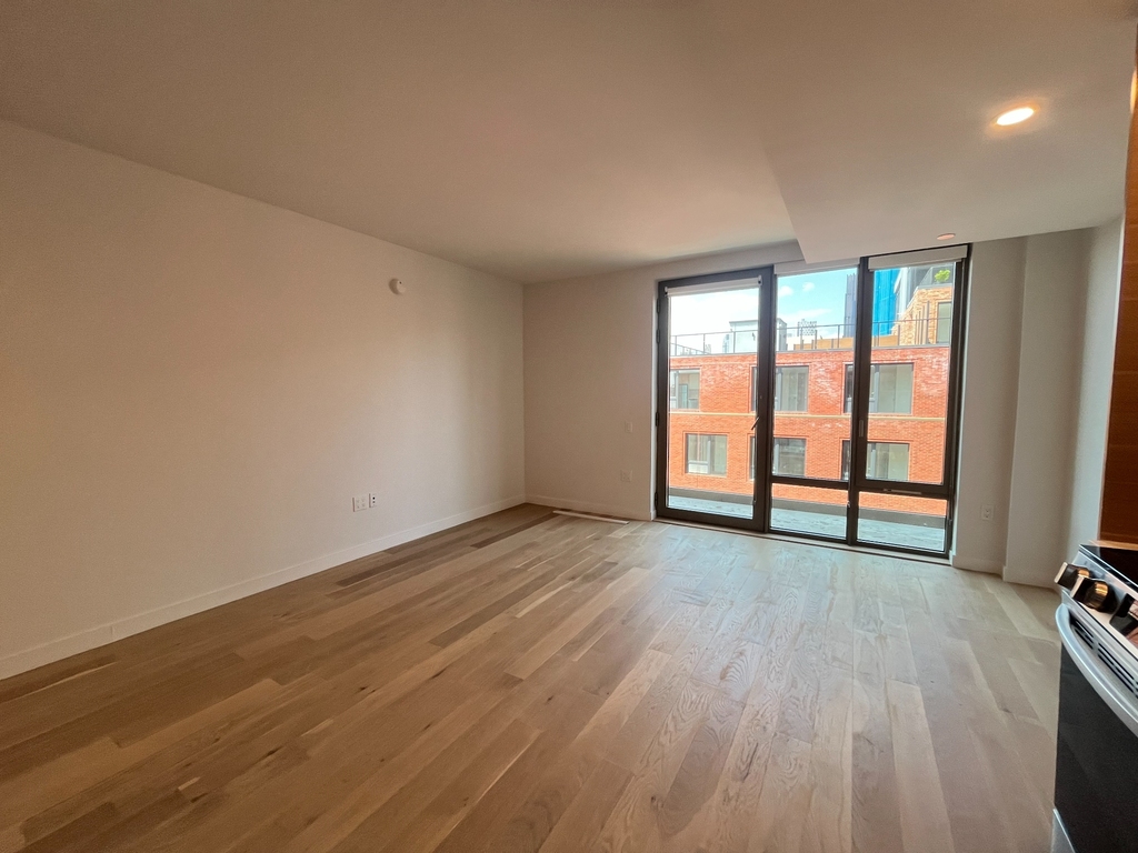 365 Bond Street - Photo 4