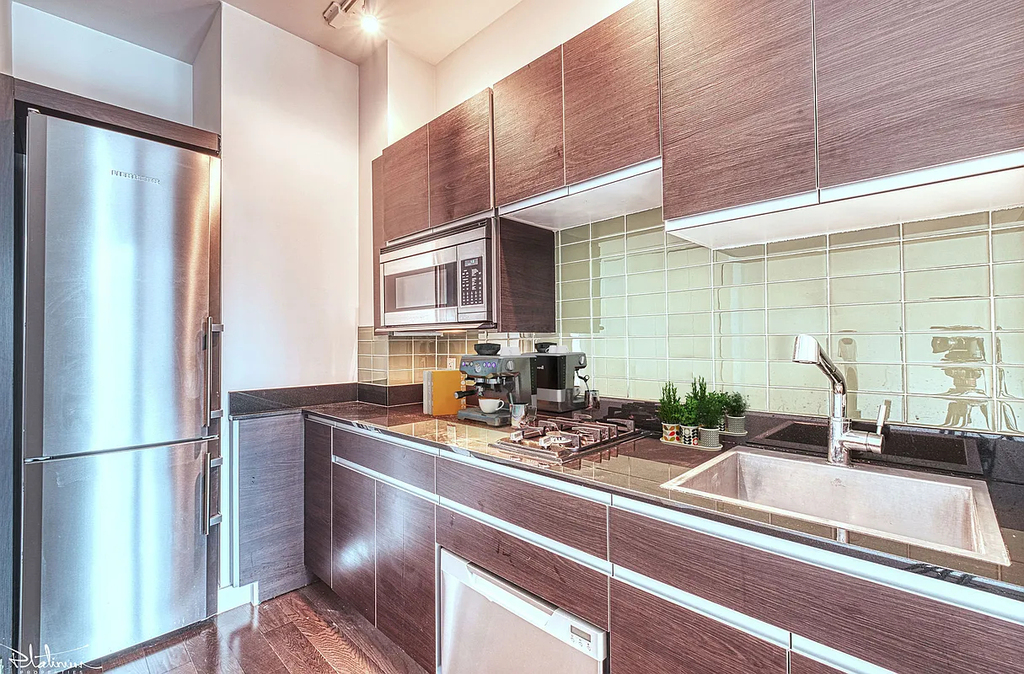 116 John Street - Photo 3