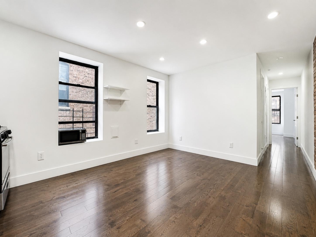 4 Saint Nicholas Terrace - Photo 1