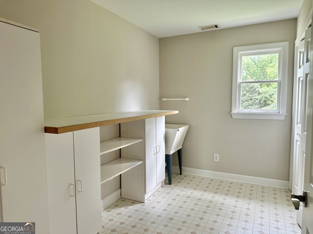 1594 Hardin Avenue - Photo 18