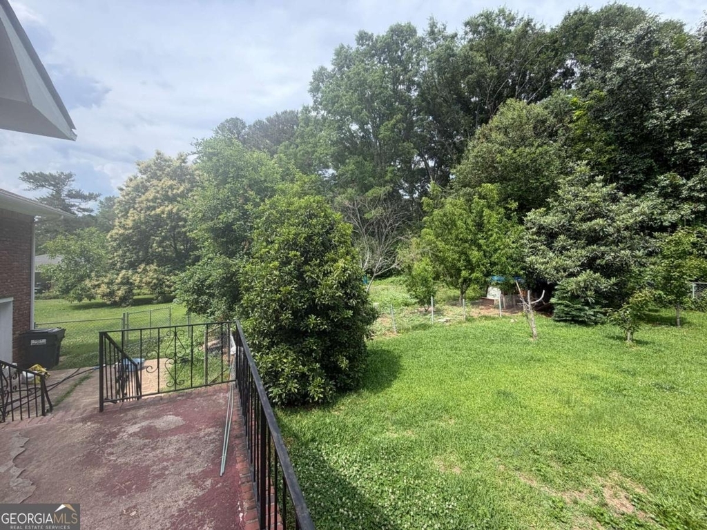 322 West Avenue - Photo 4