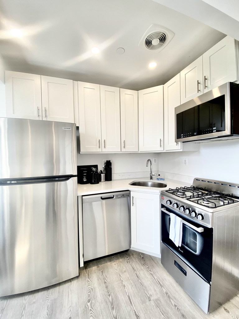 West 82nd Street - Photo 2