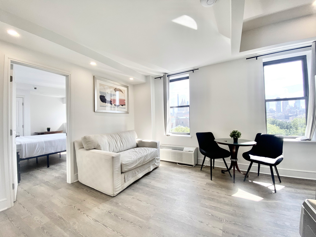 West 82nd Street - Photo 0
