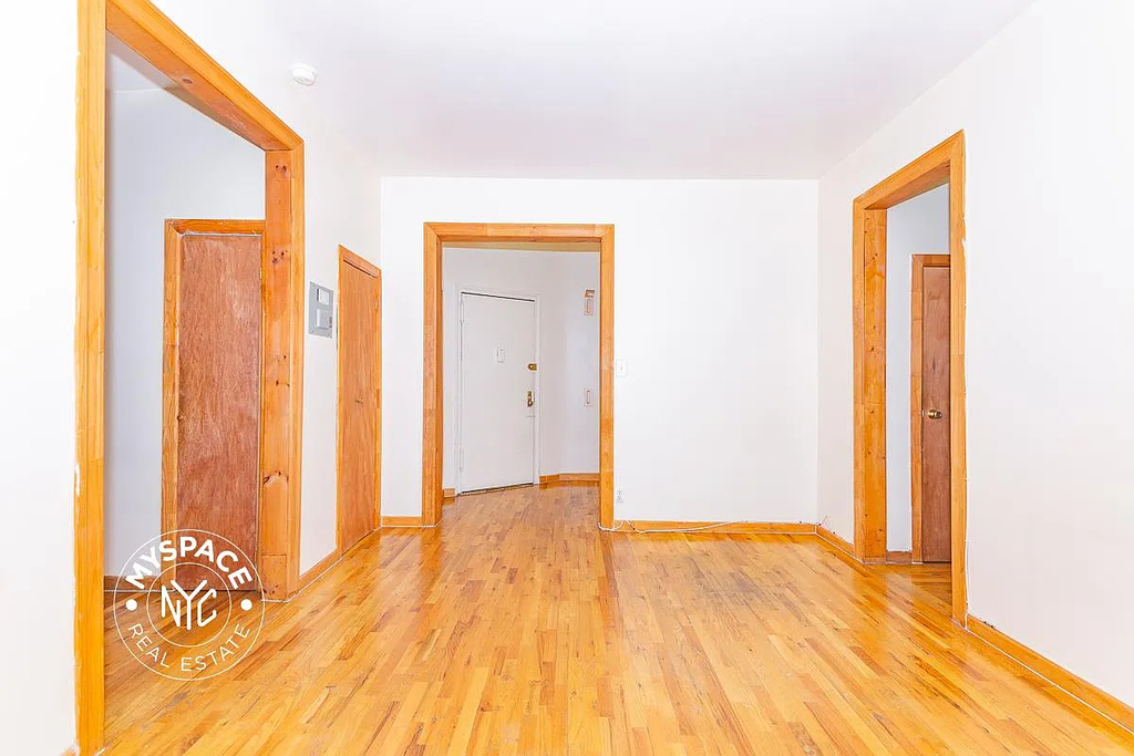 126 Graham Avenue - Photo 7