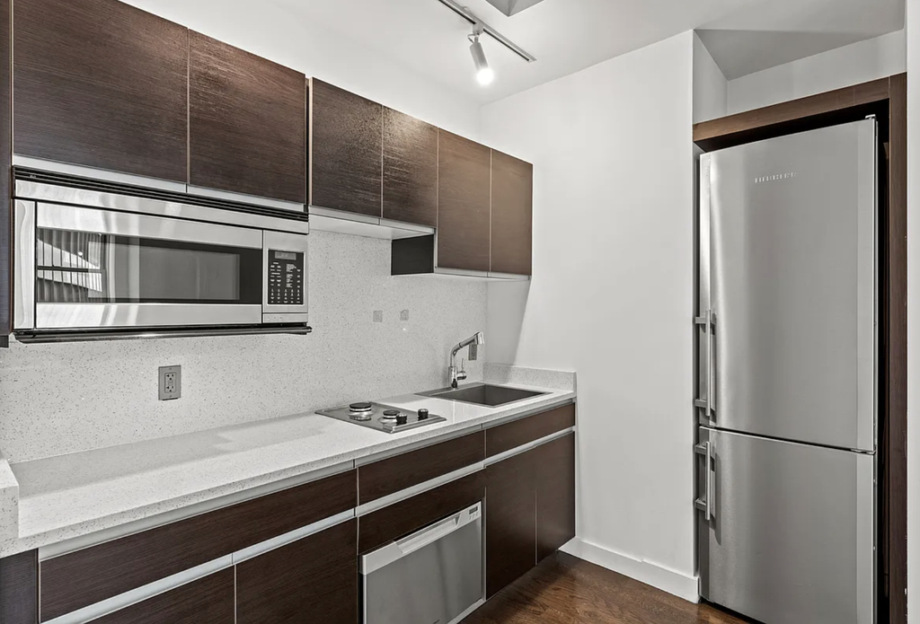 116 John Street - Photo 3