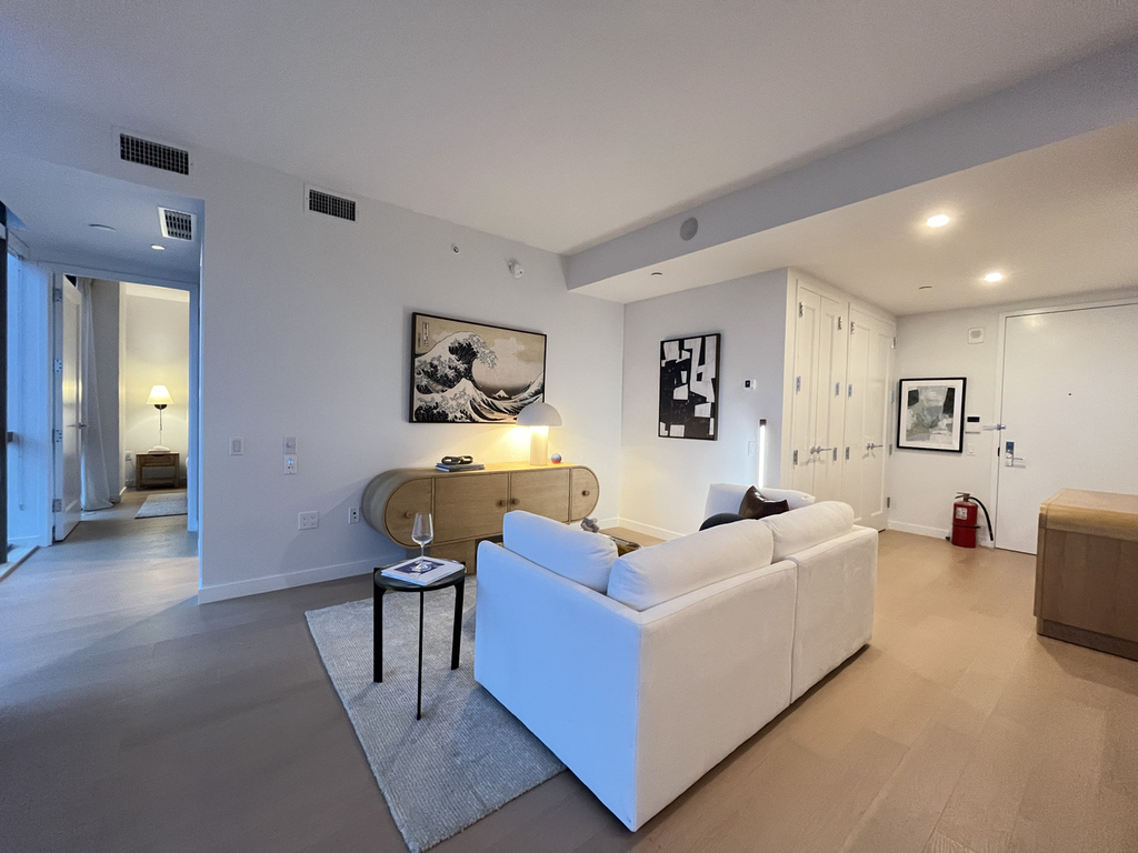 365 Bond Street - Photo 13