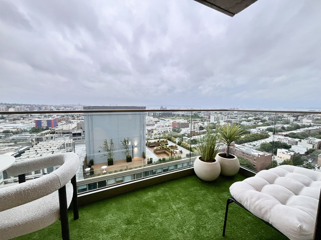 365 Bond Street - Photo 11