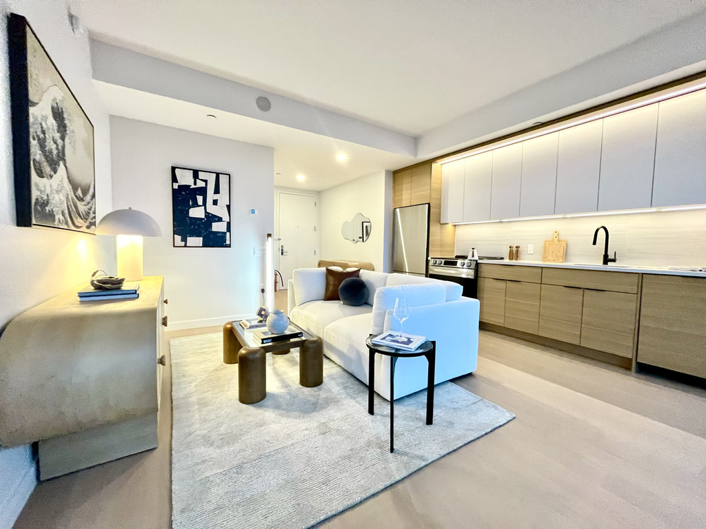 365 Bond Street - Photo 2