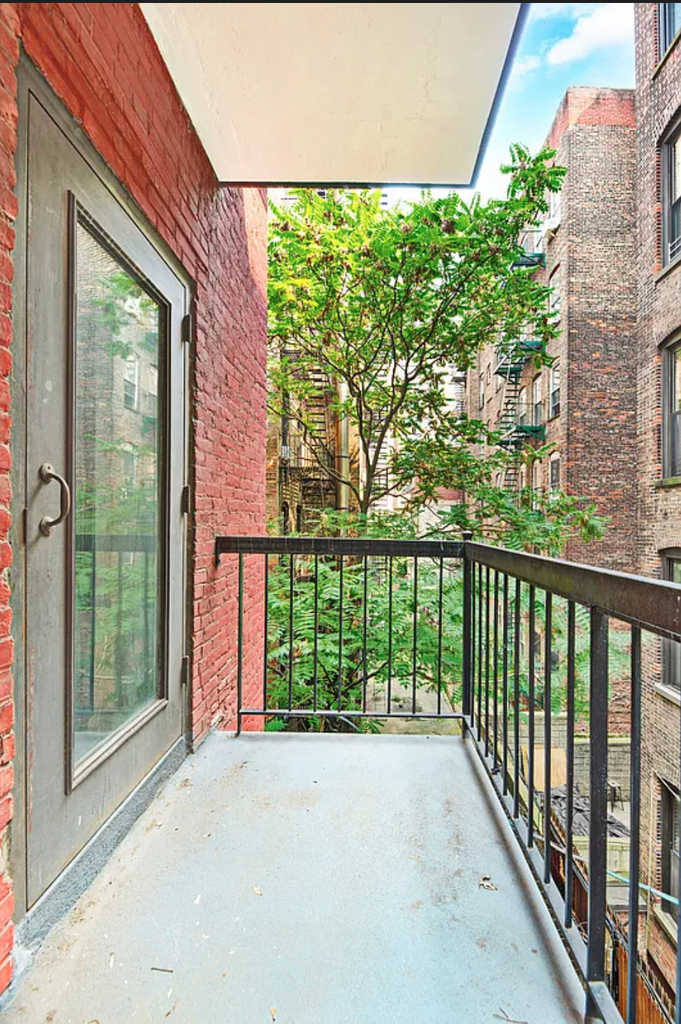 East 25th Street & 3rd Avenue - Photo 2